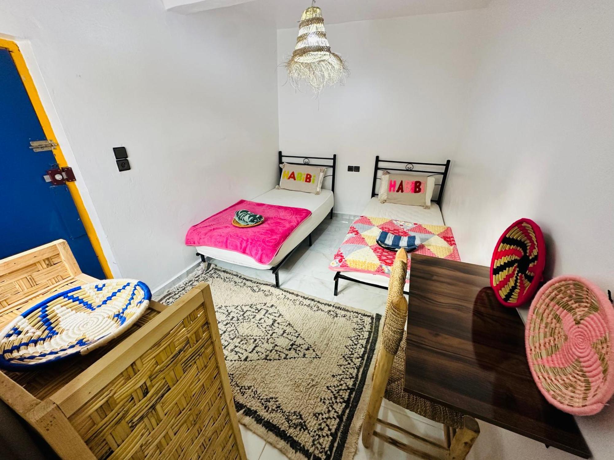 Mabidi Surf Taghazout Hostel ภายนอก รูปภาพ